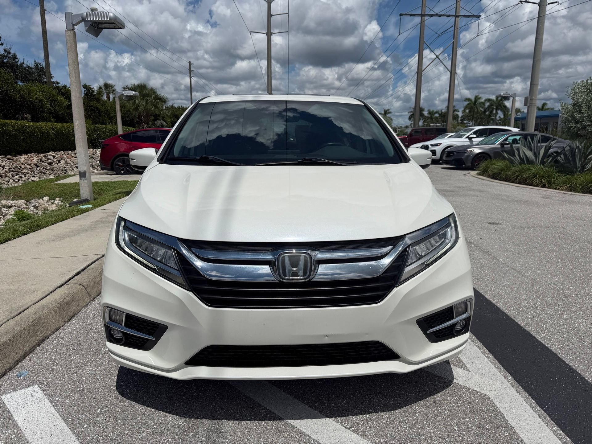 Used 2019 Honda Odyssey Elite image 2