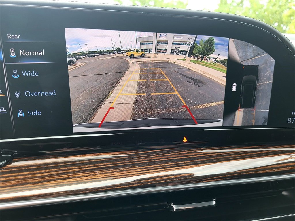 Used 2021 Cadillac Escalade Premium Luxury image 31