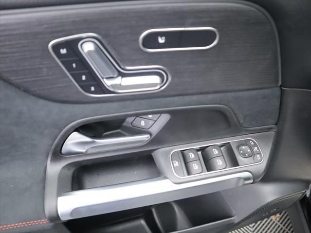 New 2026 Mercedes-Benz GLB 35 AMG 4MATIC image 24
