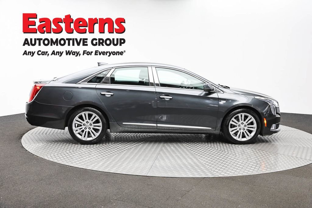 Used 2018 Cadillac XTS Luxury image 4