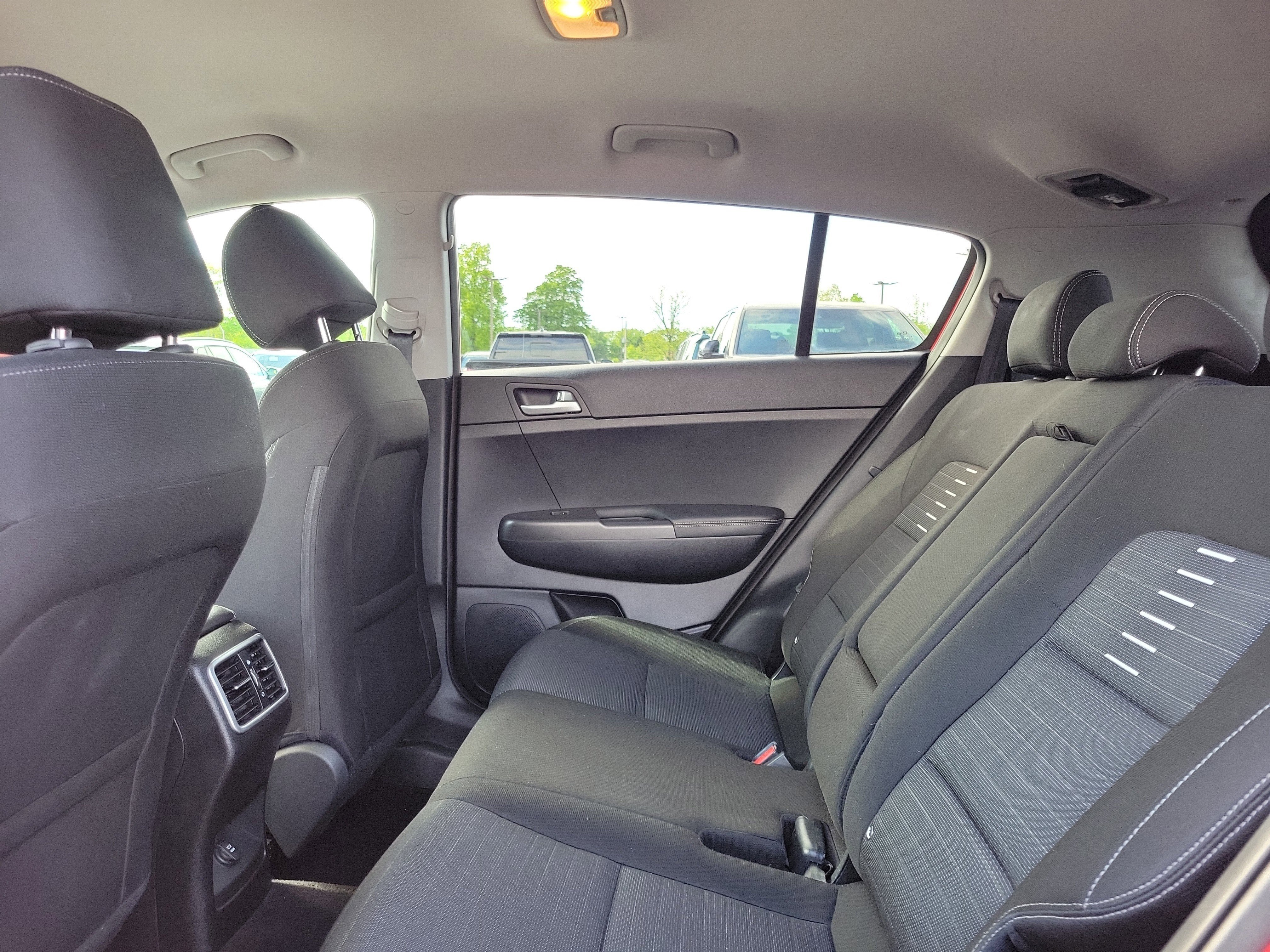 Used 2019 Kia Sportage LX w/ LX Popular Package FWD image 11