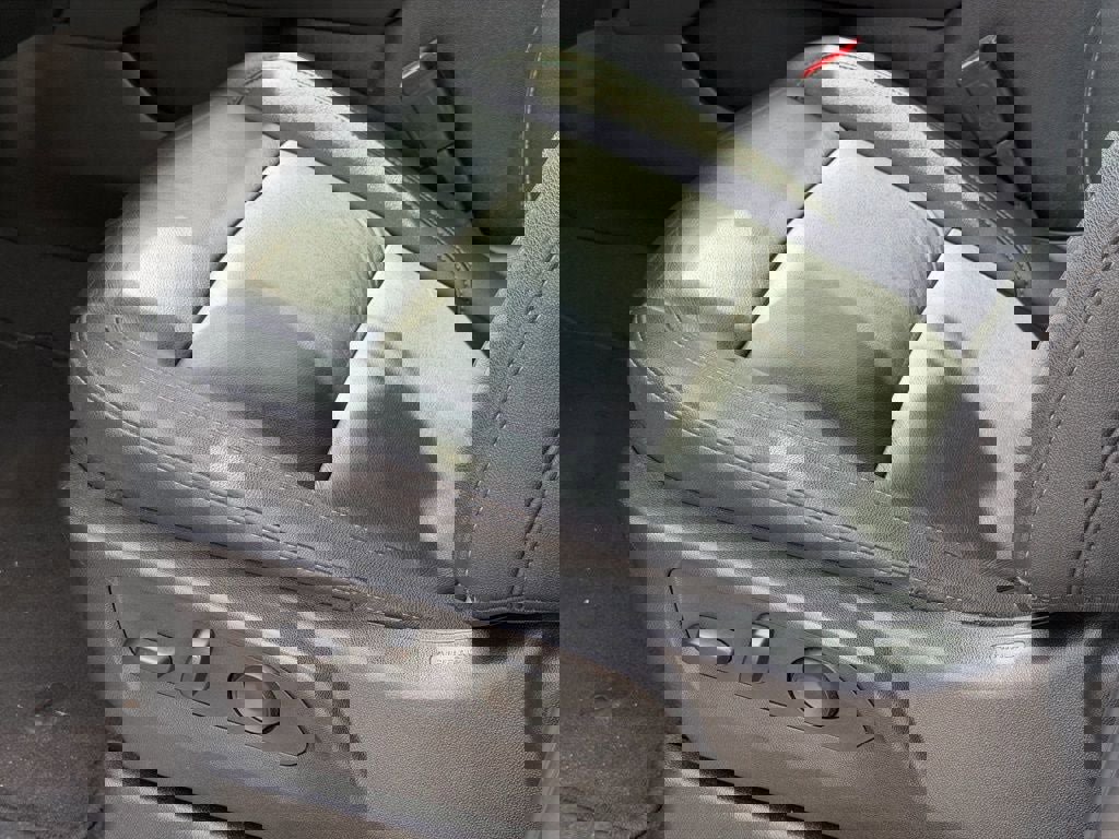 Used 2024 Chevrolet Tahoe LT image 24