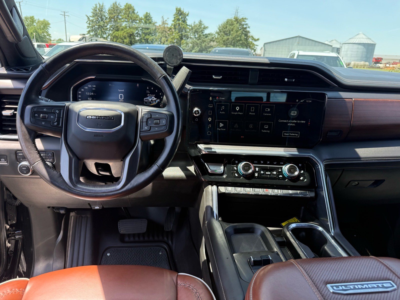 Used 2024 GMC Sierra 2500 Denali Ultimate AWD/4WD image 14