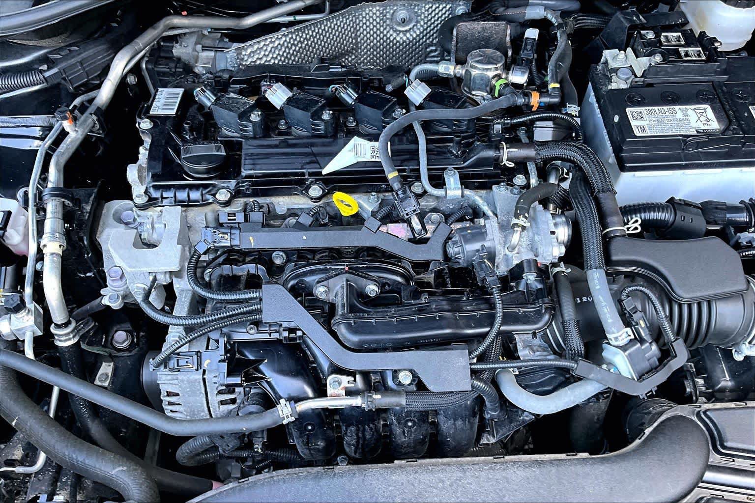 Certified 2025 Toyota Corolla Cross XLE AWD/4WD image 33