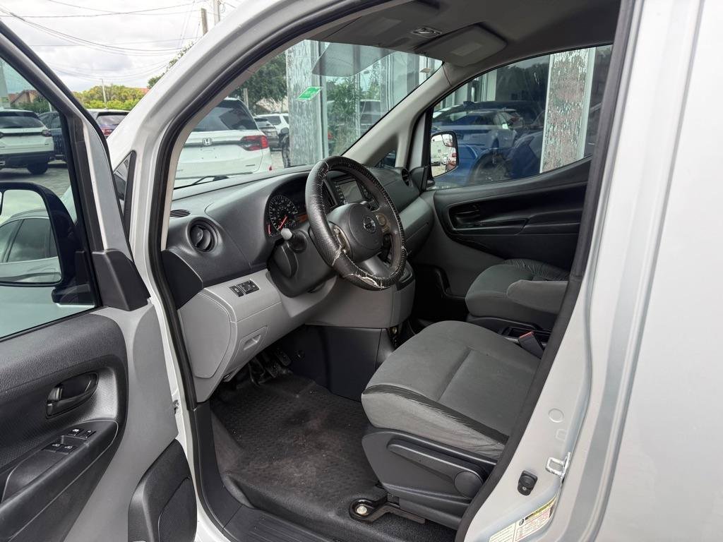Used 2015 Nissan NV200 SV w/ Technology Package FWD image 16