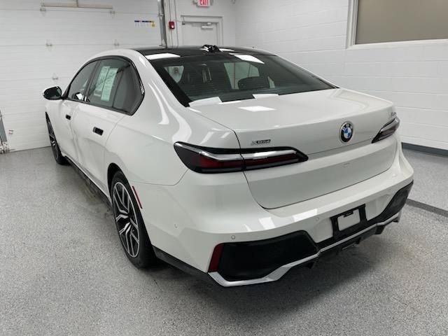 Certified 2025 BMW 740i xDrive image 2