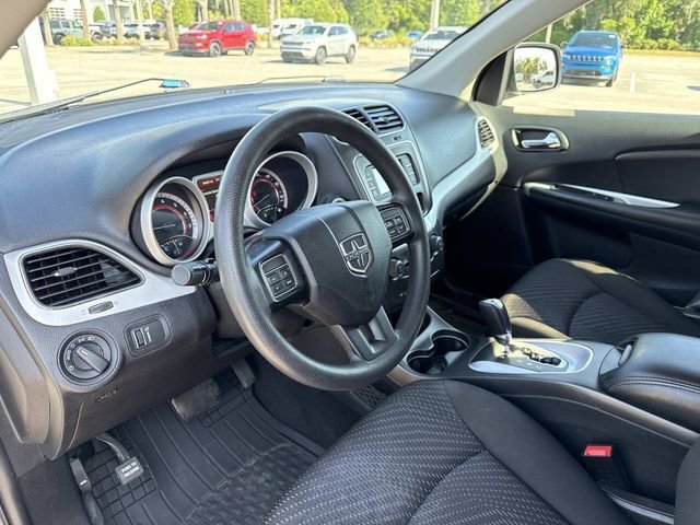 Used 2019 Dodge Journey SE FWD image 21
