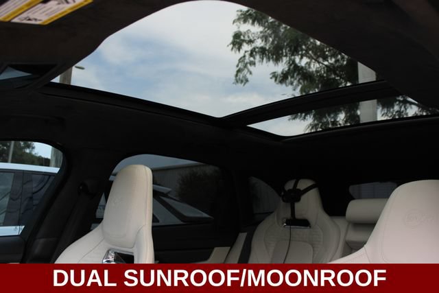 Used 2022 Jaguar F-PACE SVR AWD/4WD image 8