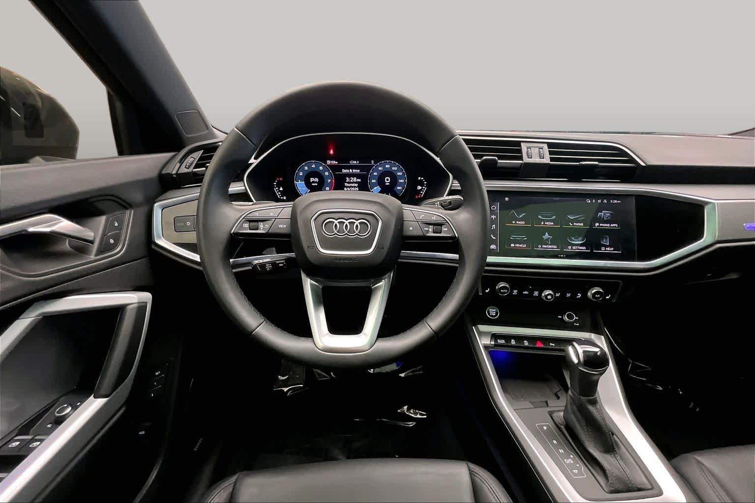 Certified 2025 Audi Q3 2.0T Premium Plus w/ Premium Plus Package AWD/4WD image 6