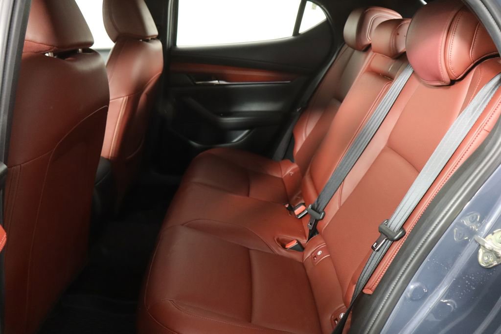 Used 2021 MAZDA MAZDA3 Hatchback w/ Appearance Package image 17