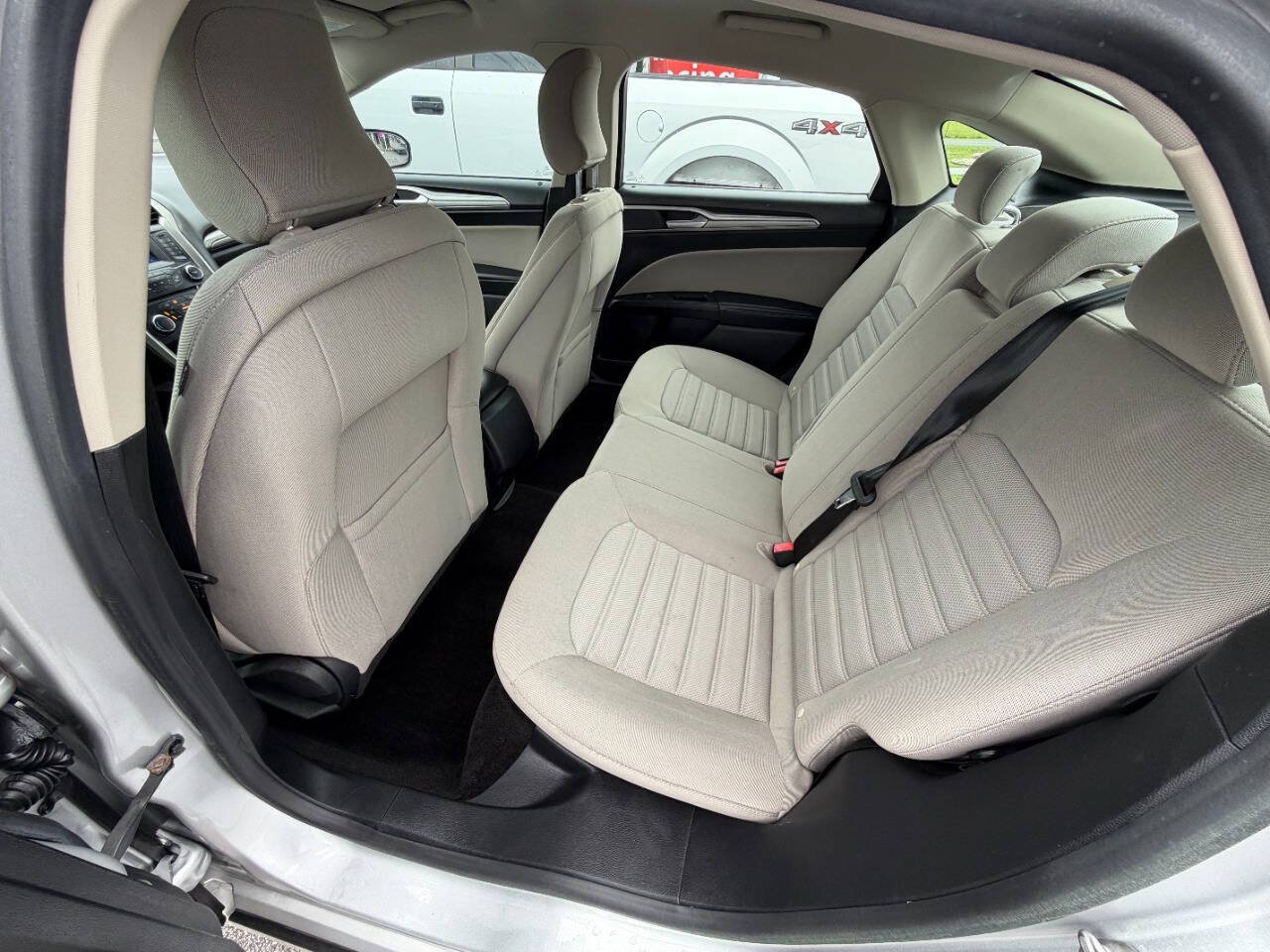 Used 2018 Ford Fusion S FWD image 13