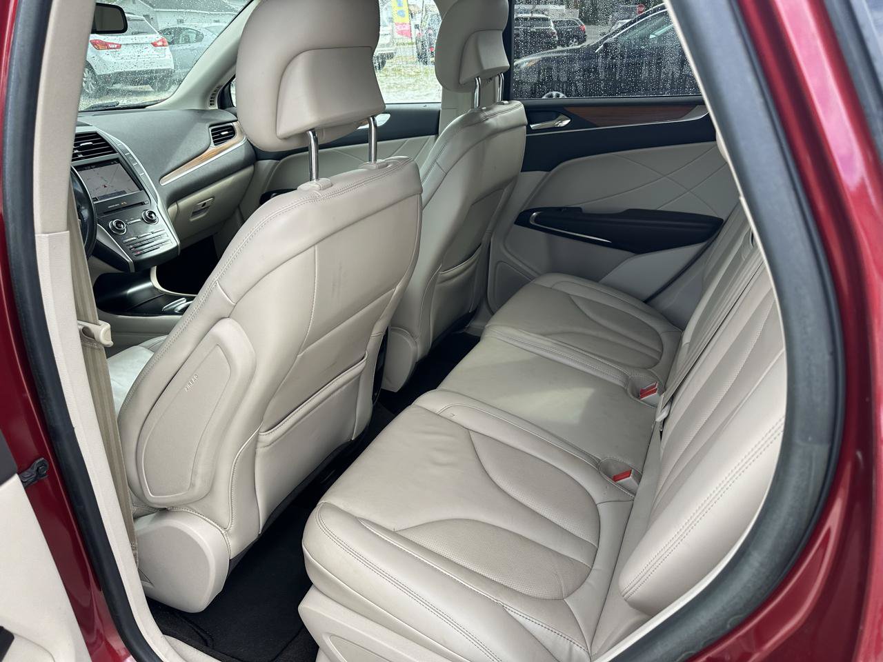 Used 2019 Lincoln MKC Select w/ Select Plus Package FWD image 24