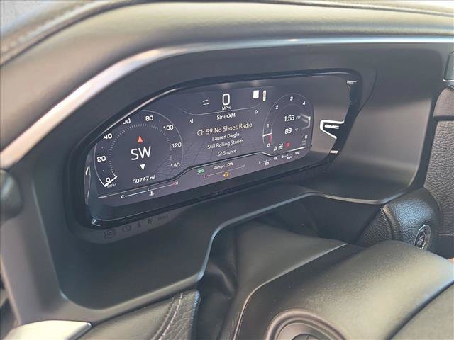 Used 2022 GMC Yukon XL Denali w/ Advanced Technology Package AWD/4WD image 11