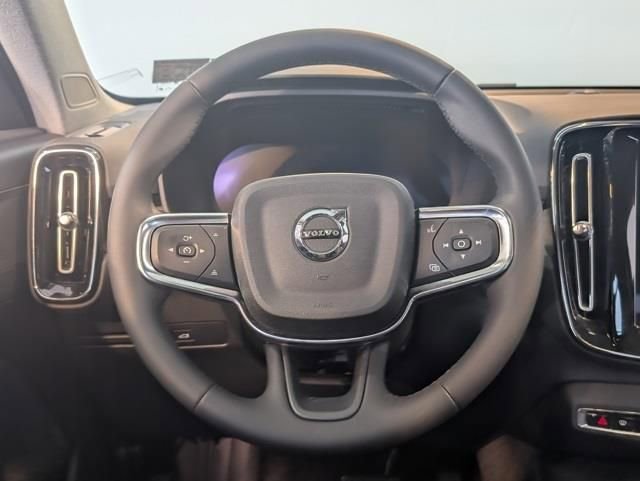 Used 2023 Volvo XC40 B5 Plus w/ Driver Assist Package image 17
