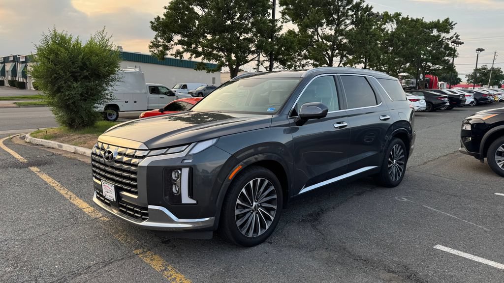 Used 2023 Hyundai Palisade Calligraphy AWD/4WD image 3