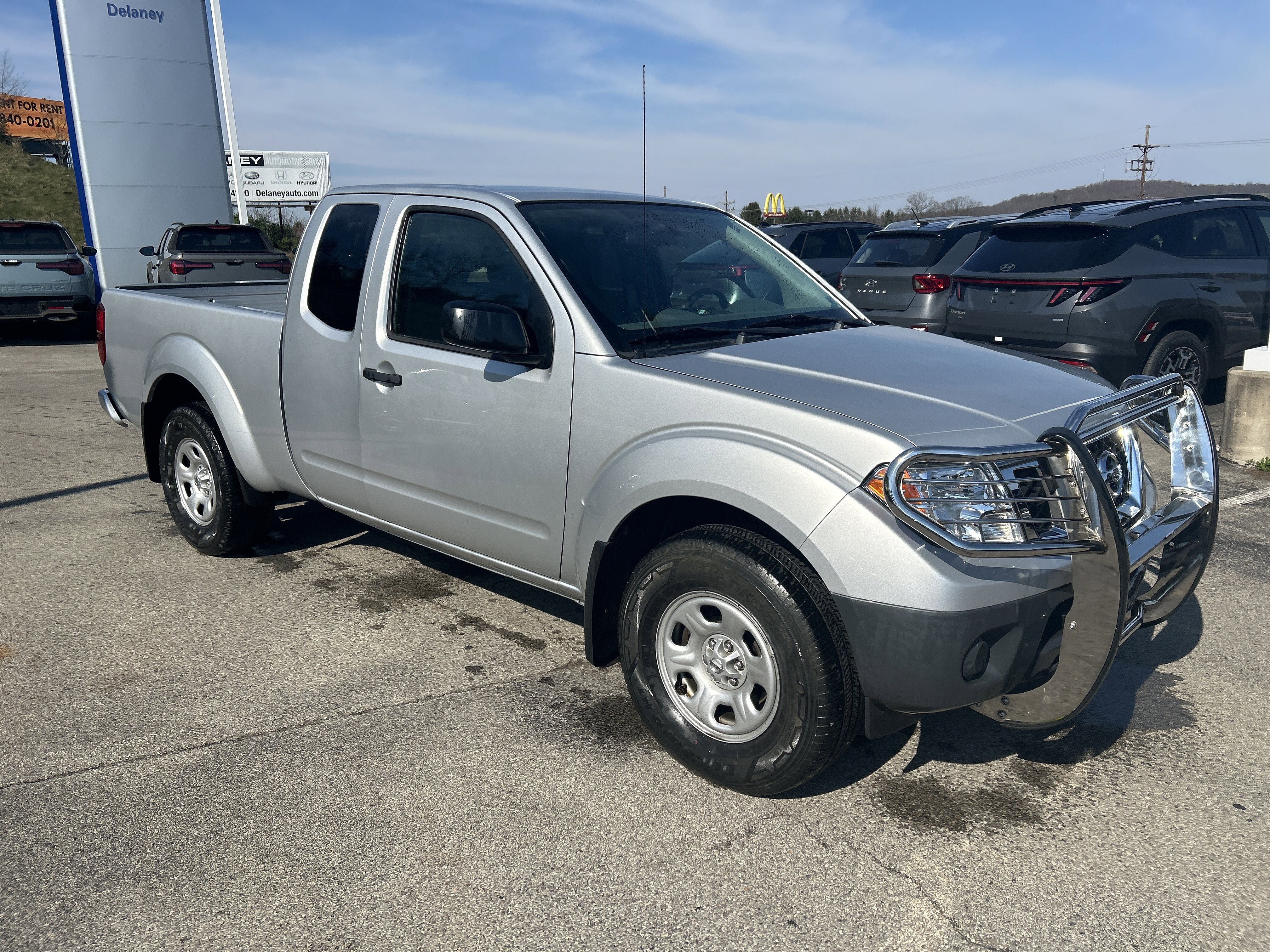 Used 2021 Nissan Frontier S image 2
