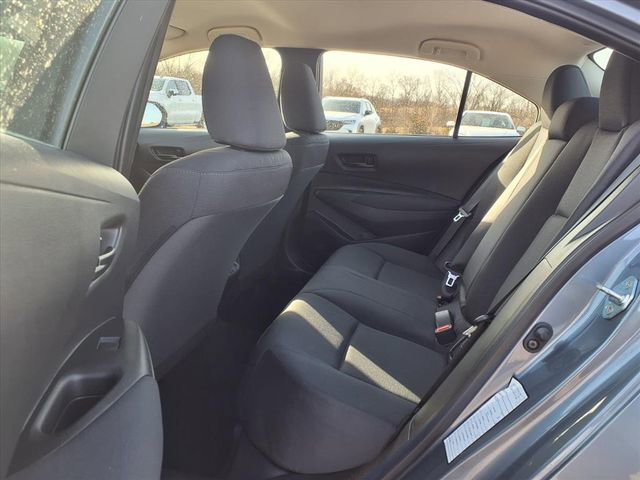 Used 2025 Toyota Corolla LE image 72