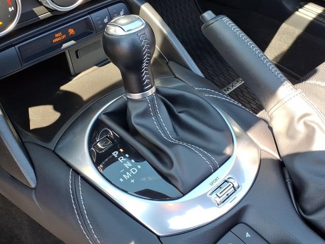 Used 2024 MAZDA MX-5 Miata Grand Touring w/ Weather Package RWD image 17
