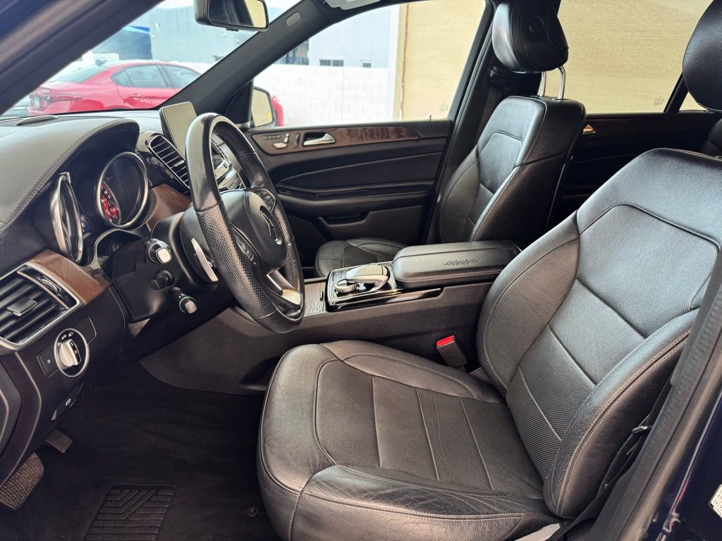 Used 2017 Mercedes-Benz GLS 450 4MATIC image 32