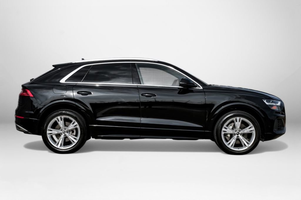 Used 2022 Audi Q8 Premium Plus AWD/4WD image 5