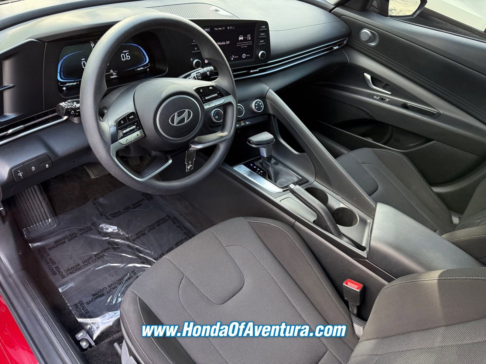 Used 2024 Hyundai Elantra SE FWD image 24