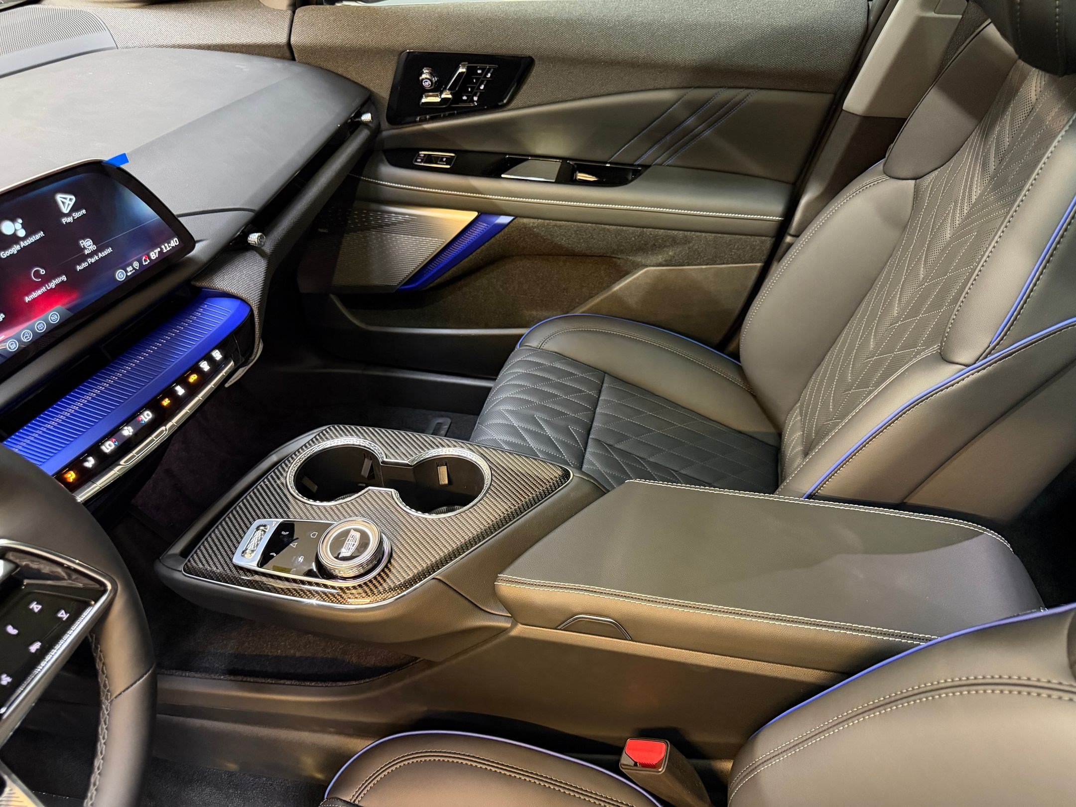 New 2026 Cadillac Optiq V AWD/4WD image 41