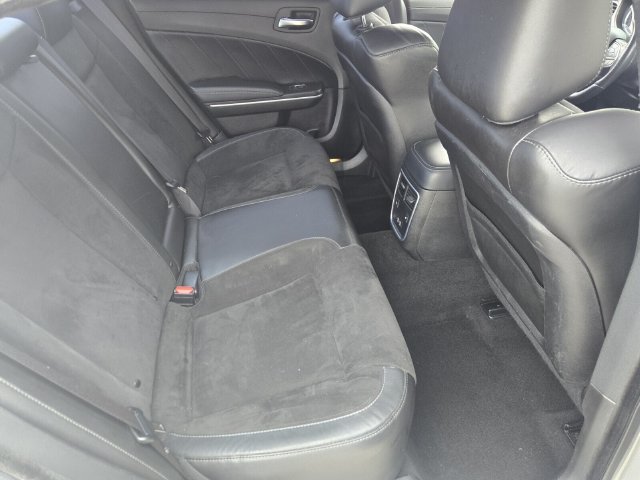 Used 2022 Dodge Charger R/T w/ Plus Group RWD image 16