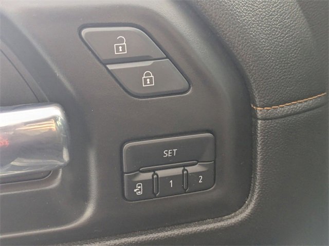 Used 2022 GMC Sierra 1500 AT4 w/ AT4 Premium Package image 11