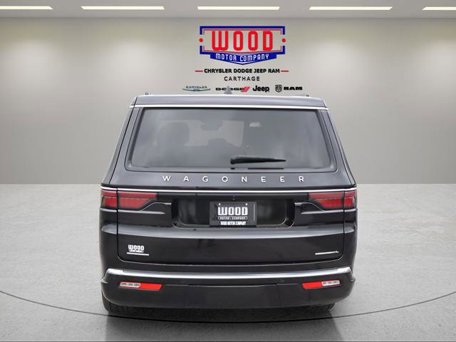 Used 2023 Jeep Wagoneer L Series II image 4