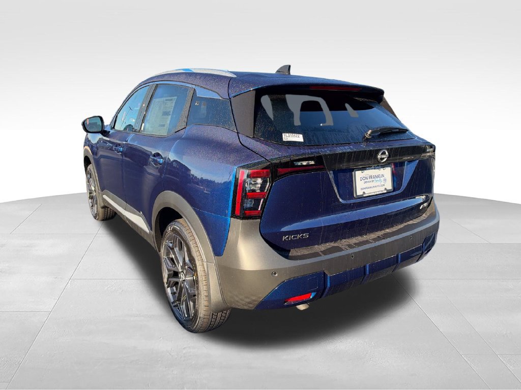 New 2027 Nissan Kicks SR w/ SR Premium Package AWD/4WD image 3