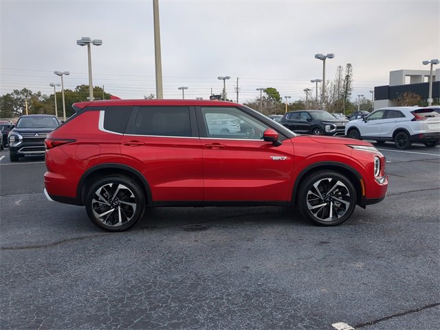 New 2025 Mitsubishi Outlander SE image 7
