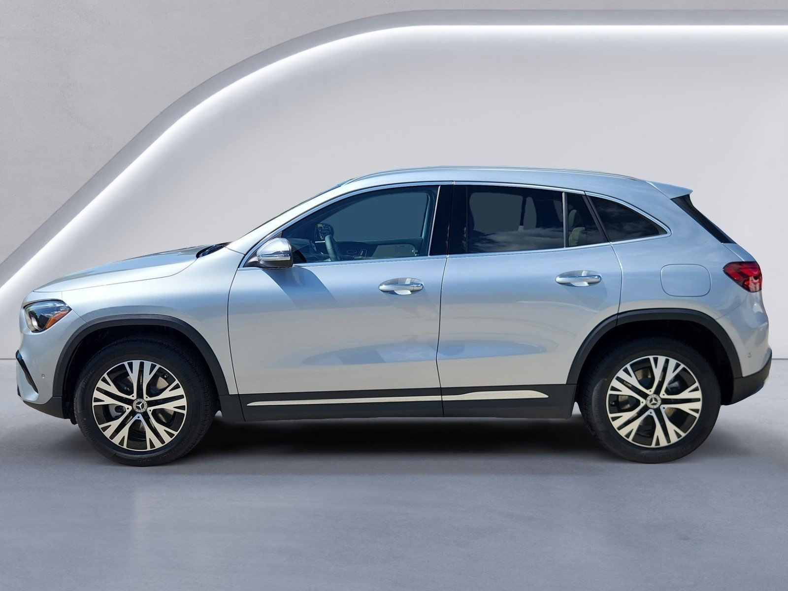 New 2026 Mercedes-Benz GLA 250 4MATIC image 6
