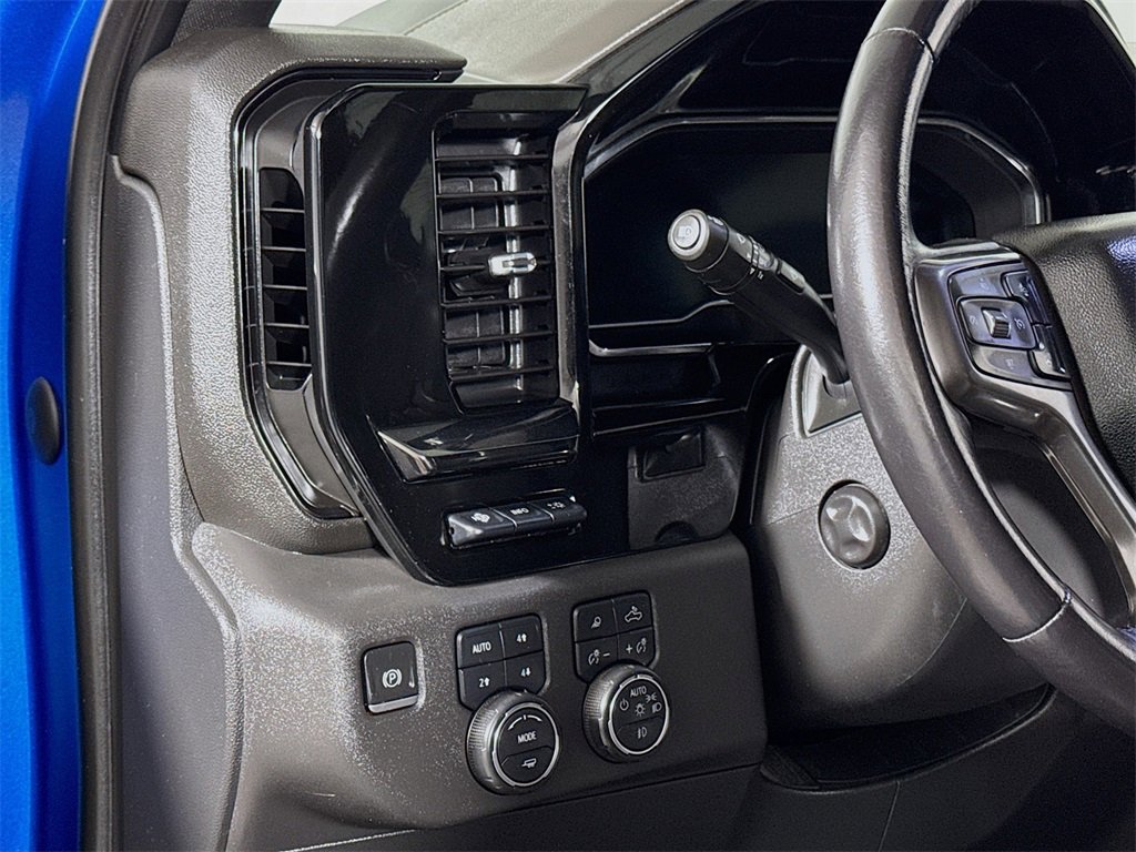 Used 2022 Chevrolet Silverado 1500 ZR2 w/ Technology Package image 8