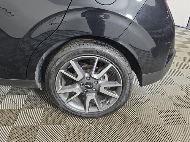 Used 2024 Kia Soul EX w/ Option Group 015 FWD image 18