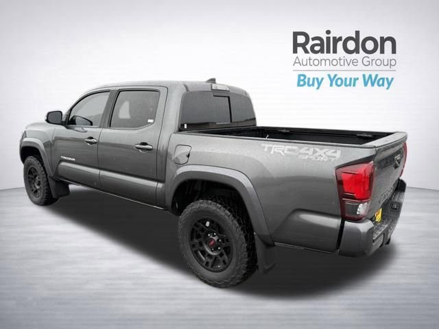 Used 2019 Toyota Tacoma TRD Sport w/ Technology Package image 6