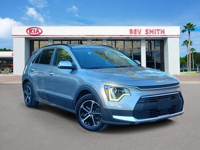 Certified 2023 Kia Niro EX image 1