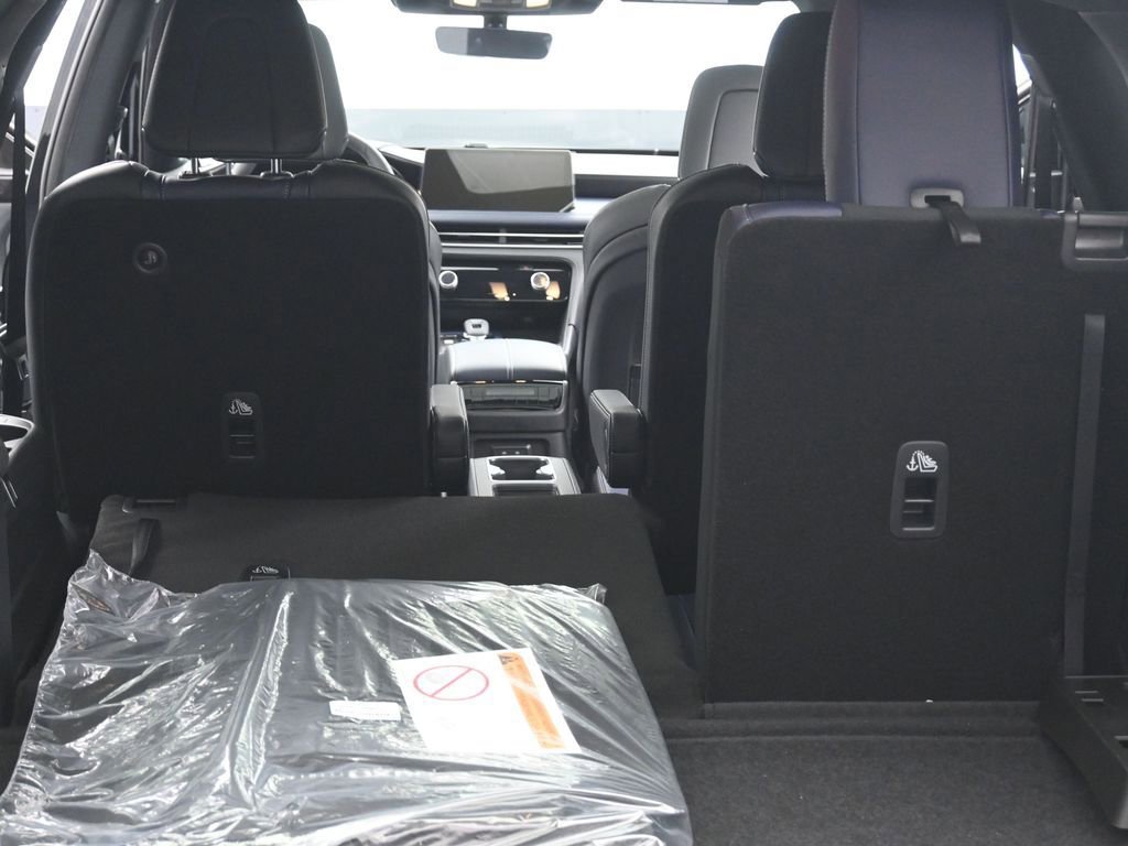 New 2026 INFINITI QX60 Sport w/ Dark Cargo Package image 23