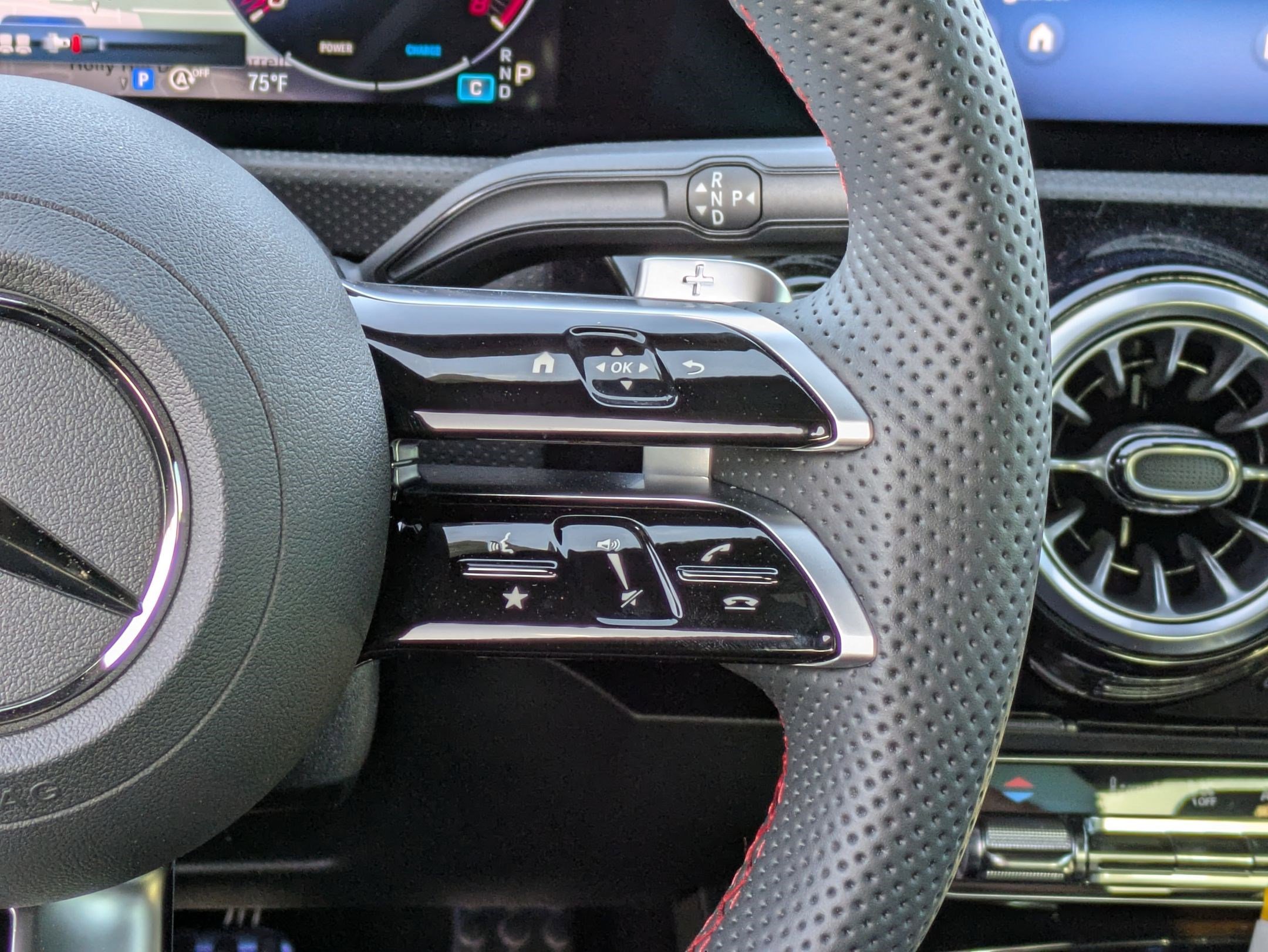 Certified 2025 Mercedes-Benz CLA 250 4MATIC image 20