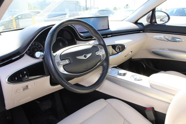 Used 2023 Genesis GV70 2.5T w/ Select Package image 12