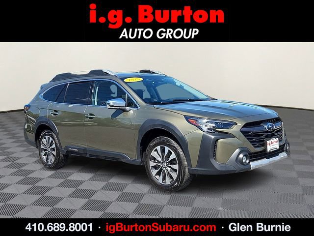 Certified 2025 Subaru Outback Touring AWD/4WD image 1