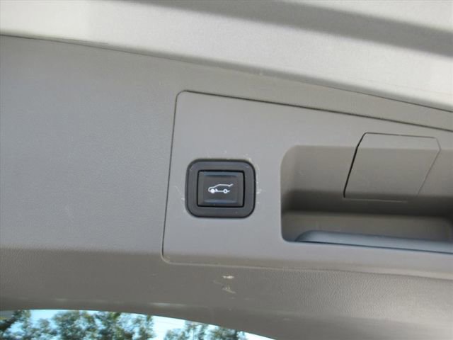 Used 2020 Cadillac XT5 Premium Luxury image 32