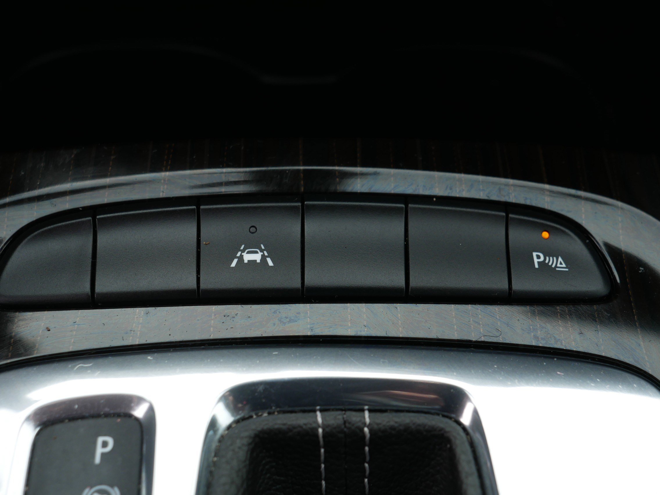 Used 2018 Buick Regal Essence w/ Driver Confidence Package #1 image 31