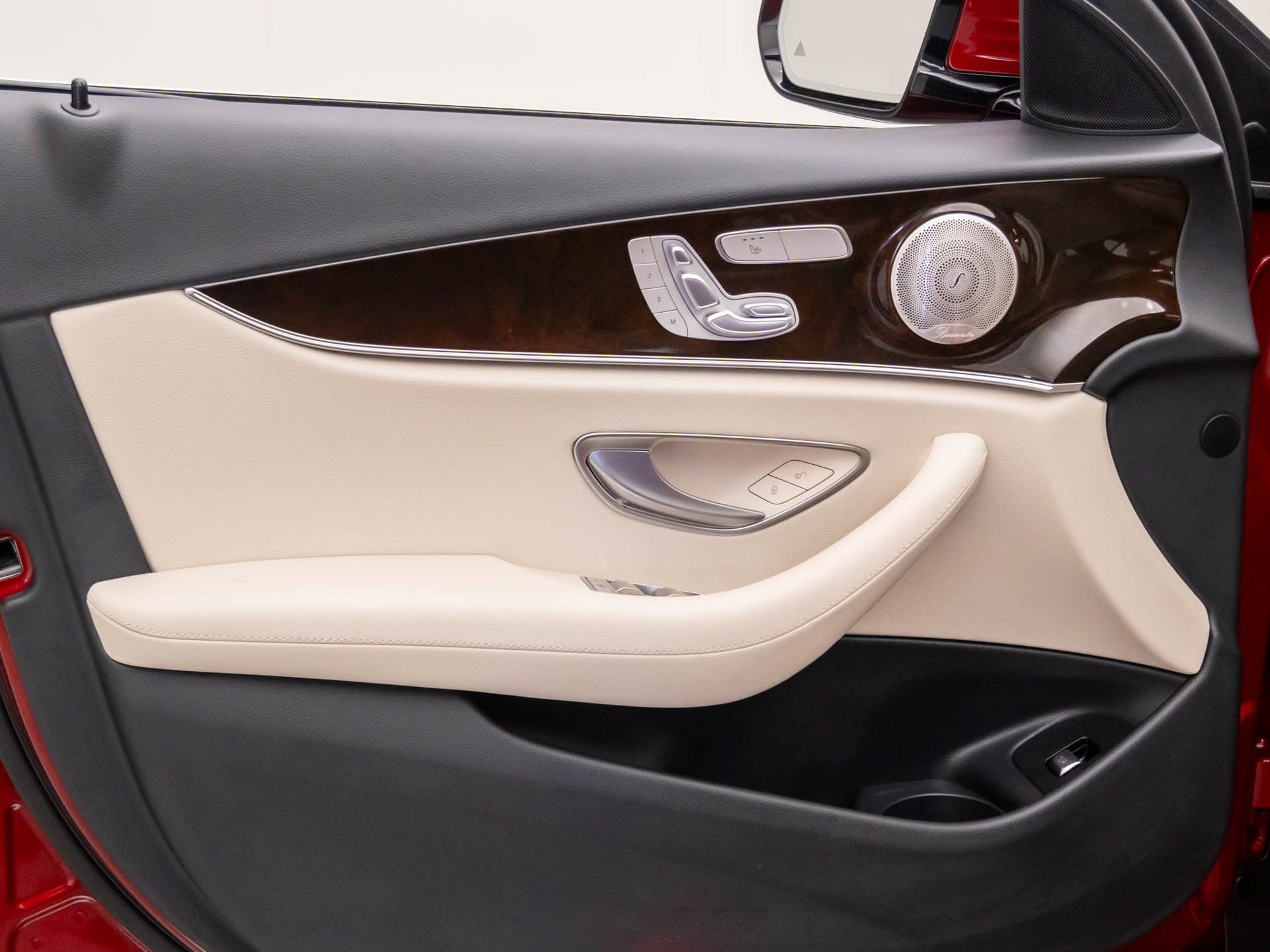 Used 2023 Mercedes-Benz E 350 4MATIC Sedan image 13