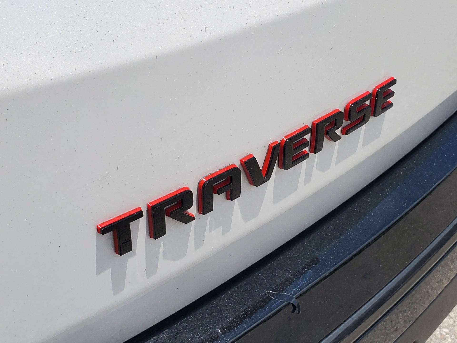 Used 2023 Chevrolet Traverse Premier w/ Redline Edition FWD image 6