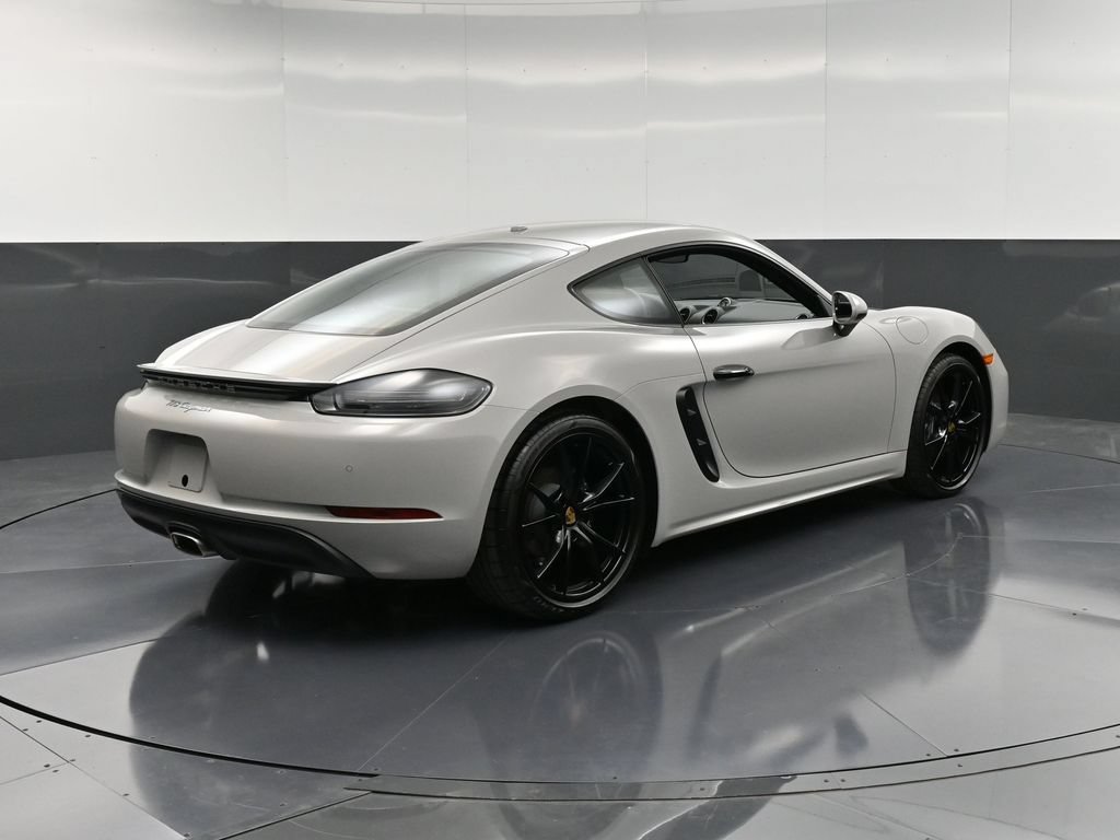 Certified 2024 Porsche 718 Cayman RWD image 8