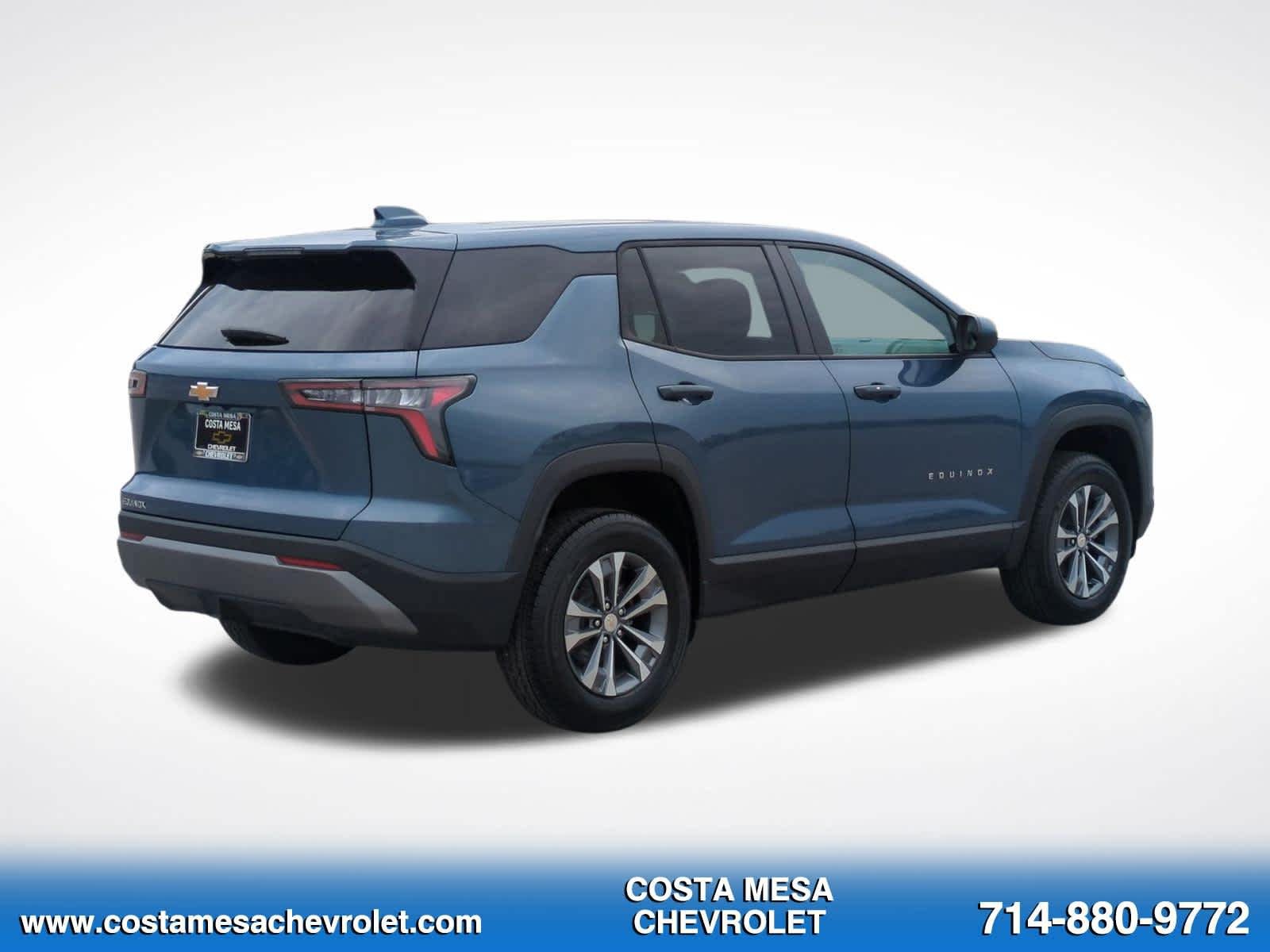 New 2027 Chevrolet Equinox LT w/ Convenience Package II FWD image 5
