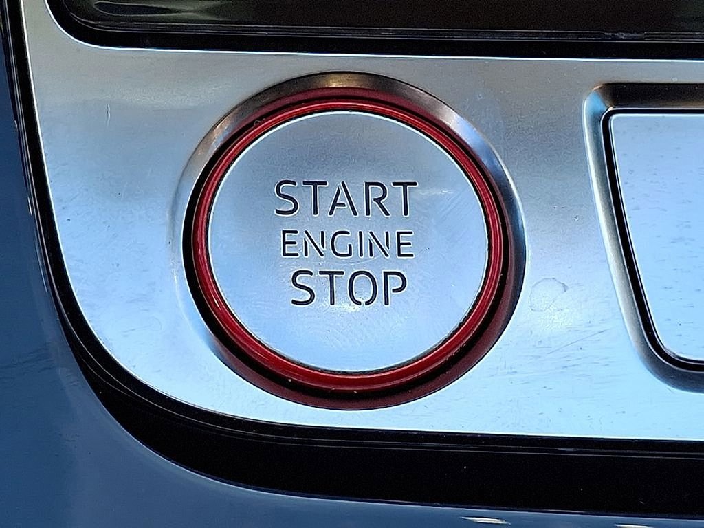 Used 2020 Audi S8 L w/ S8 Executive Package image 19