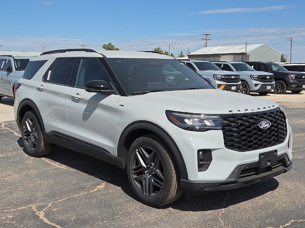 New 2027 Ford Explorer ST-Line w/ Premium Package RWD image 7