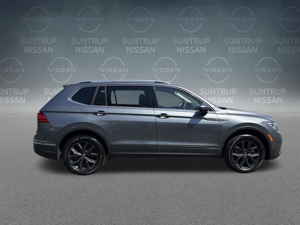 Used 2024 Volkswagen Tiguan SE FWD image 36