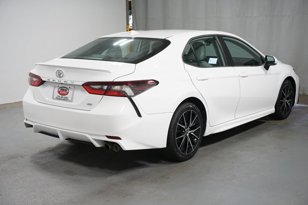 Used 2023 Toyota Camry SE FWD image 8